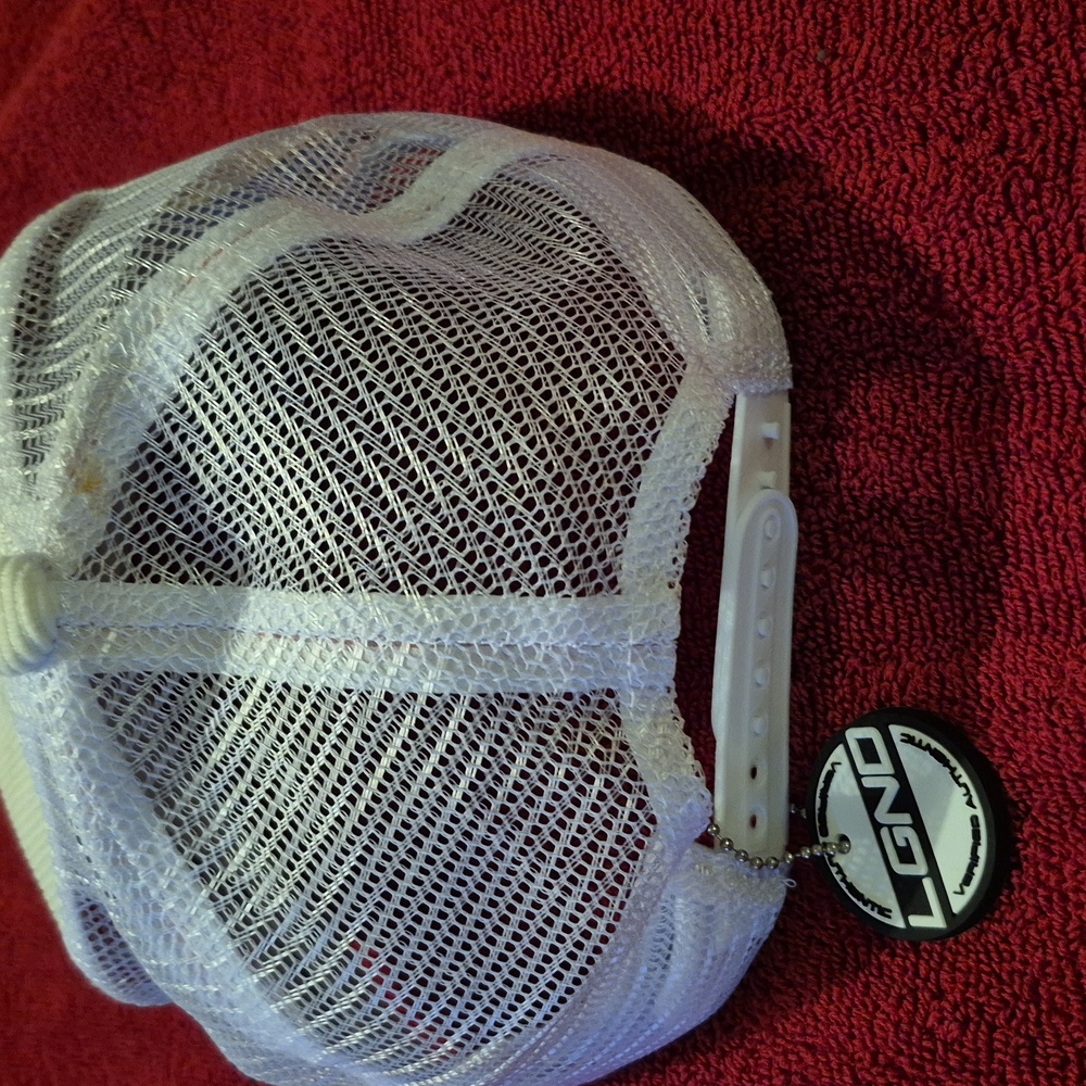 White Mesh Cap - Picture 4 of 4